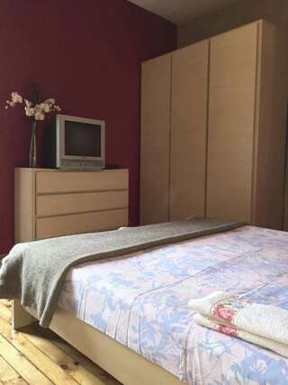 Гостевой дом Interhost Guest rooms and apartments София Номер-студио-1