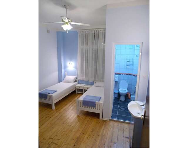 Гостевой дом Interhost Guest rooms and apartments София-14